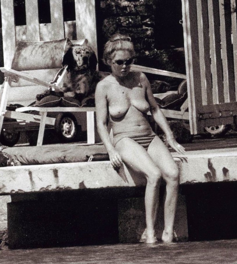 Bridget Bardo Topless