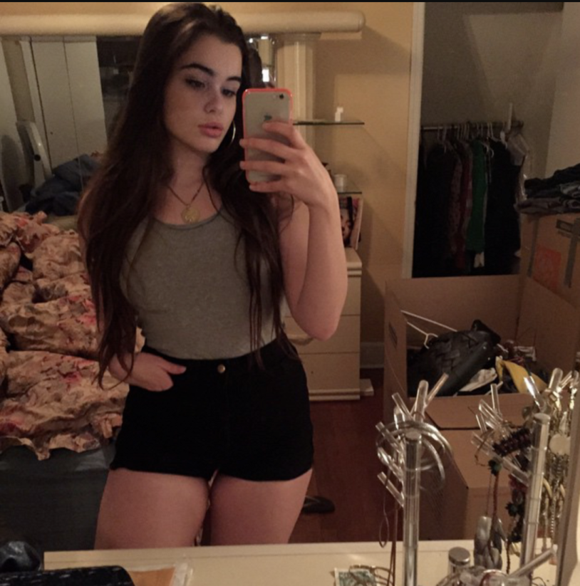 Barbie Ferreira Feet