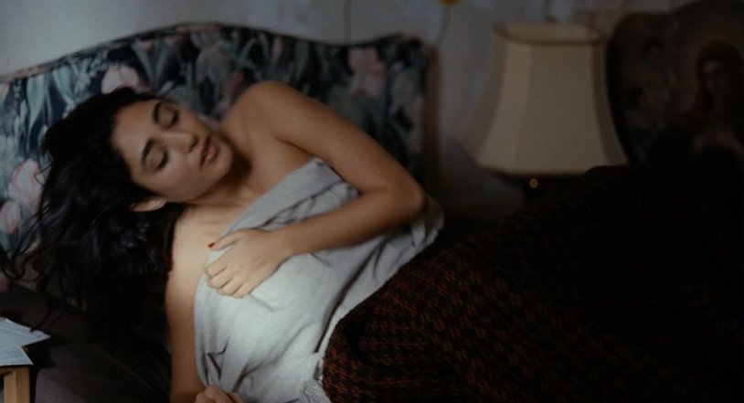 Farajani golshift bed scene