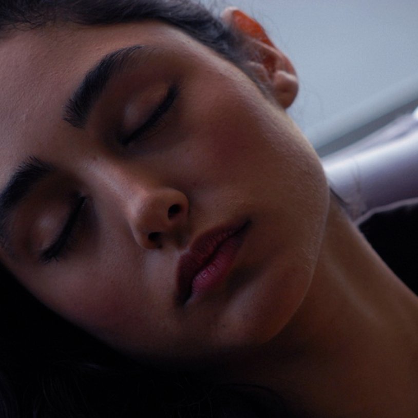 Frarahani golshift in the film Friends