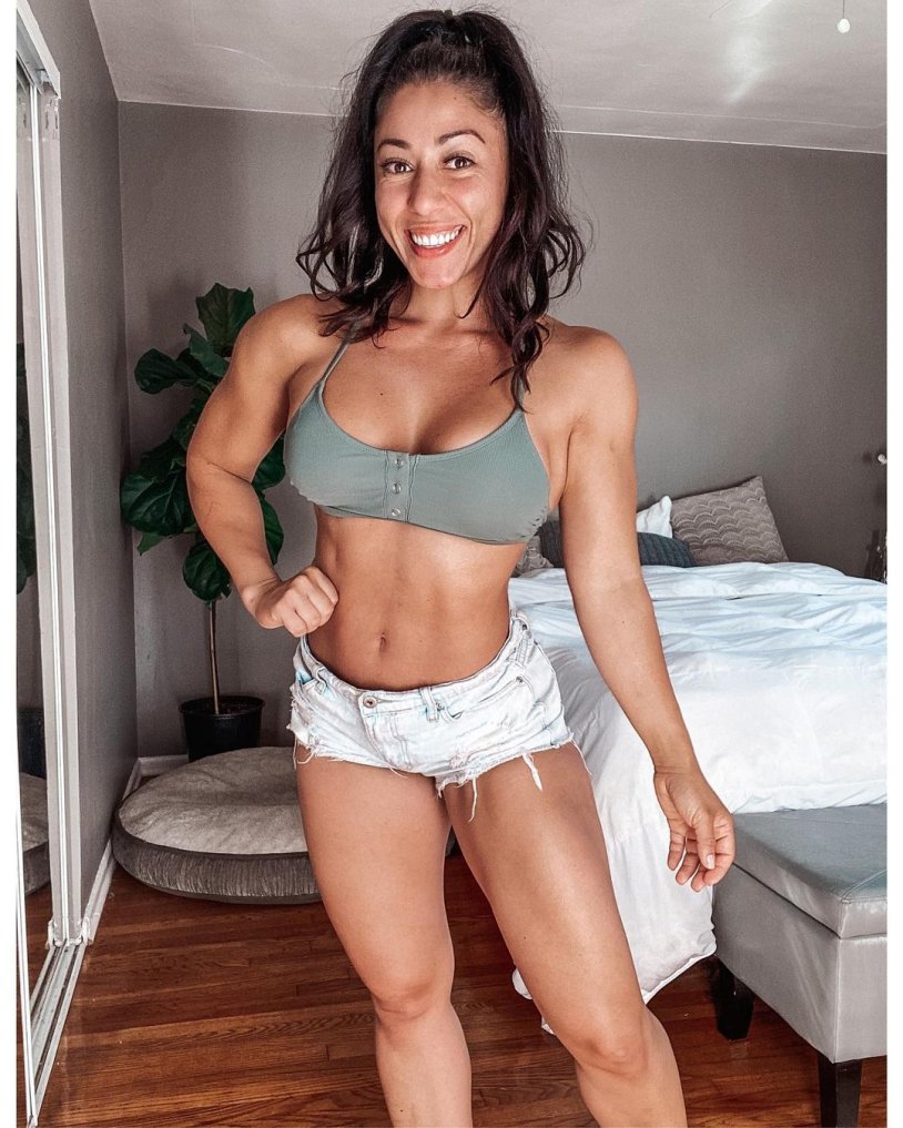 Stefani Rodriguez naked