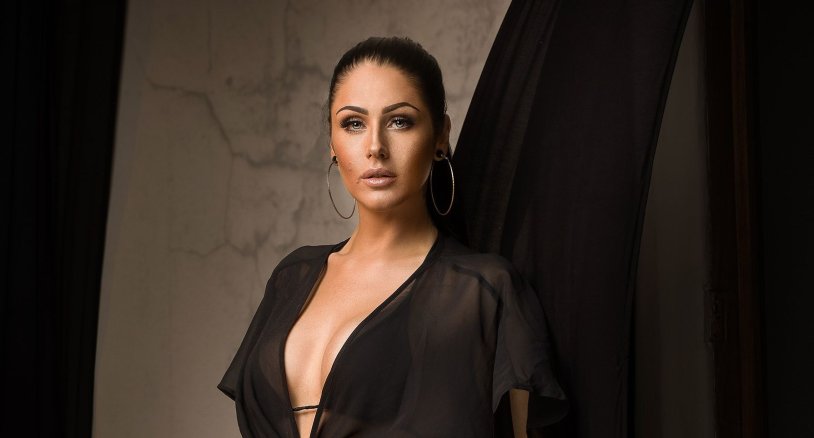 Sophie Hall Plus Size