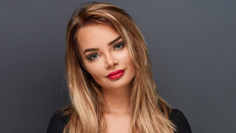 Eliza Dushka Films 18