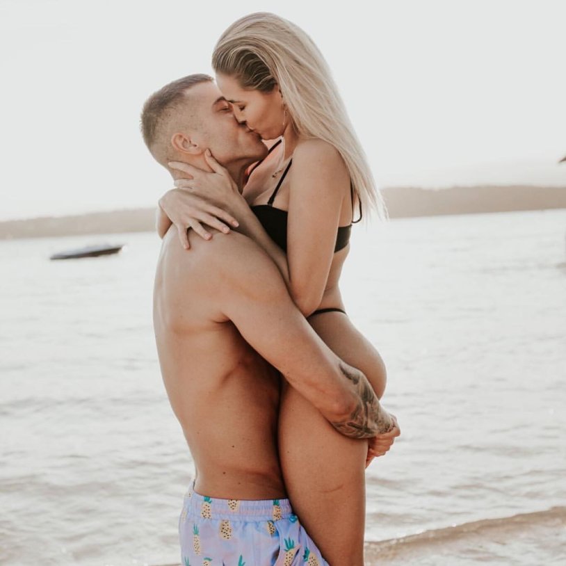 Madi Edwards (Madi Edwards)