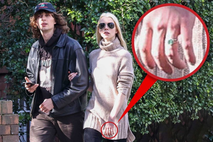 Lou Richardson in underwear