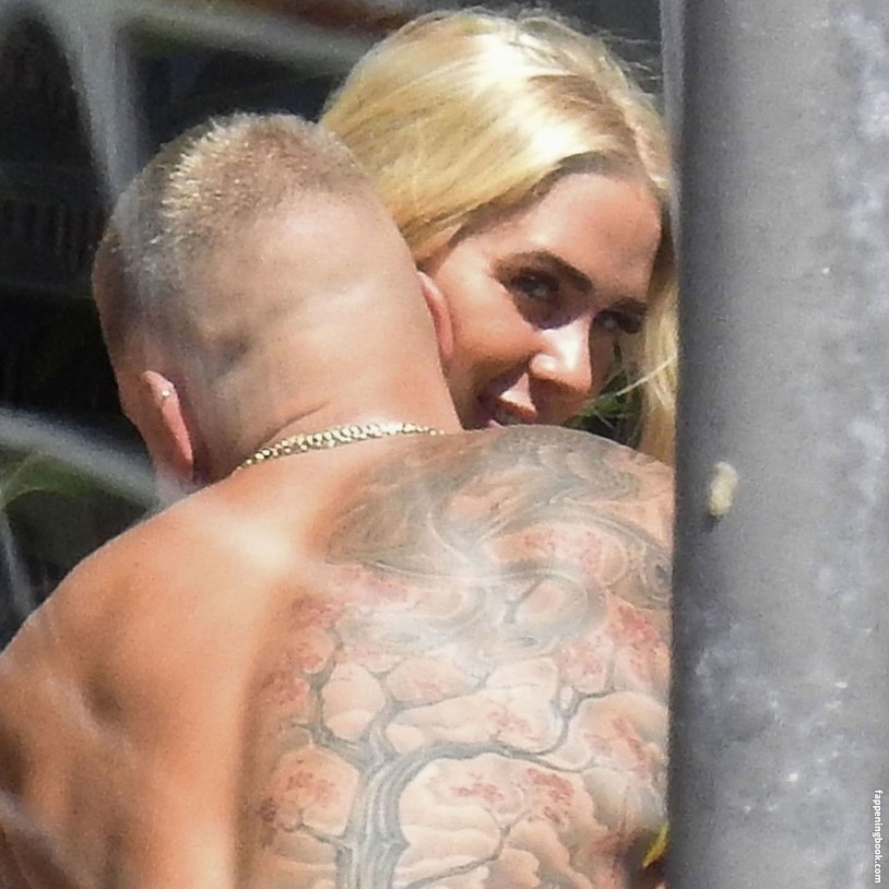 Gabbi Allen Island of Love