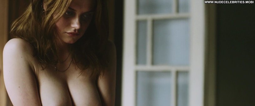 Naked Abigail Mac in the kitchen