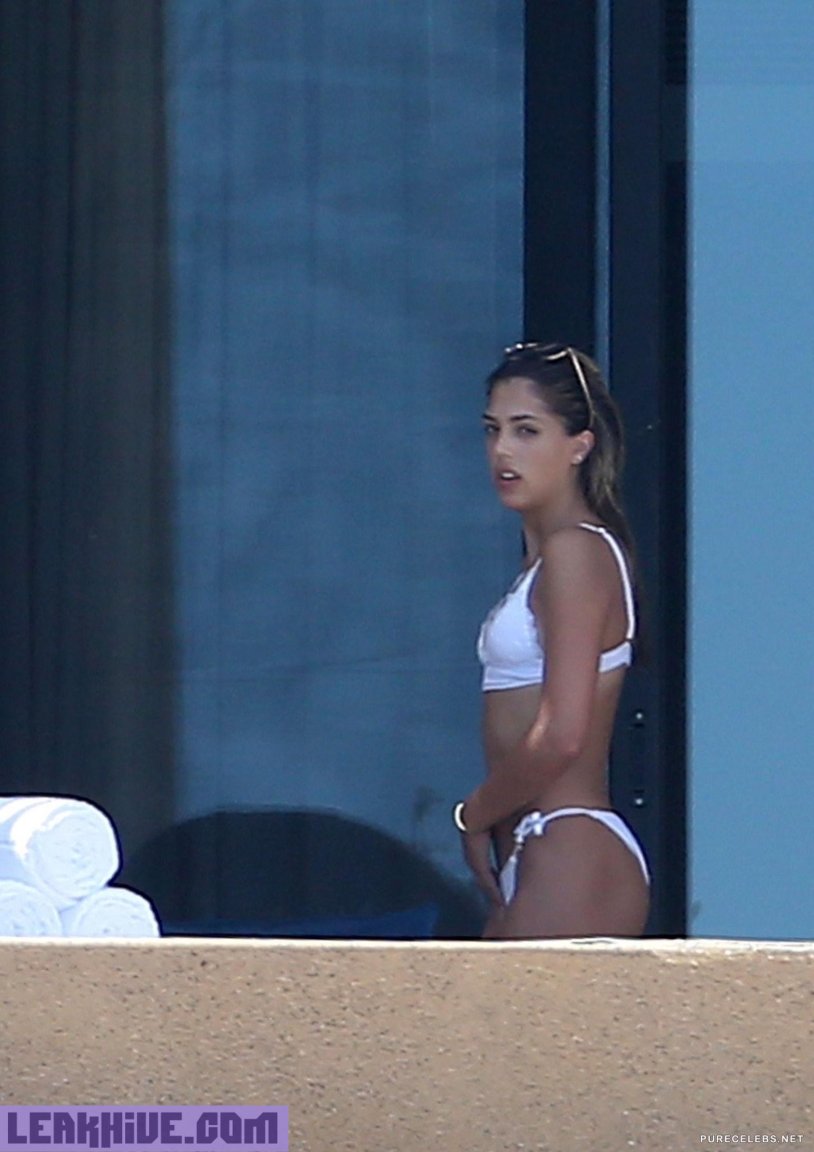 Scarlet Rose Stallone Naked