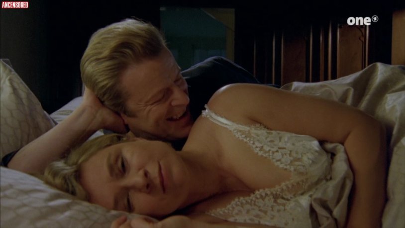 Paul Bettani and Kirsten Dunst