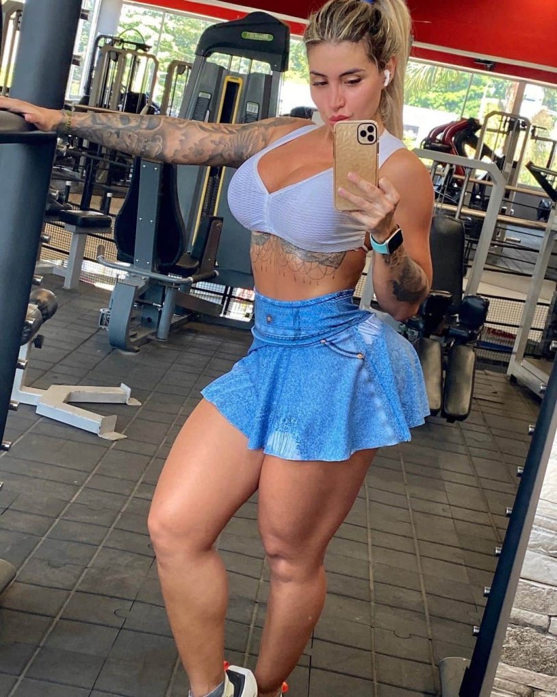 Lis Valderrama is hot