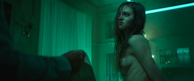 India Ashley Dark Mirror Breast