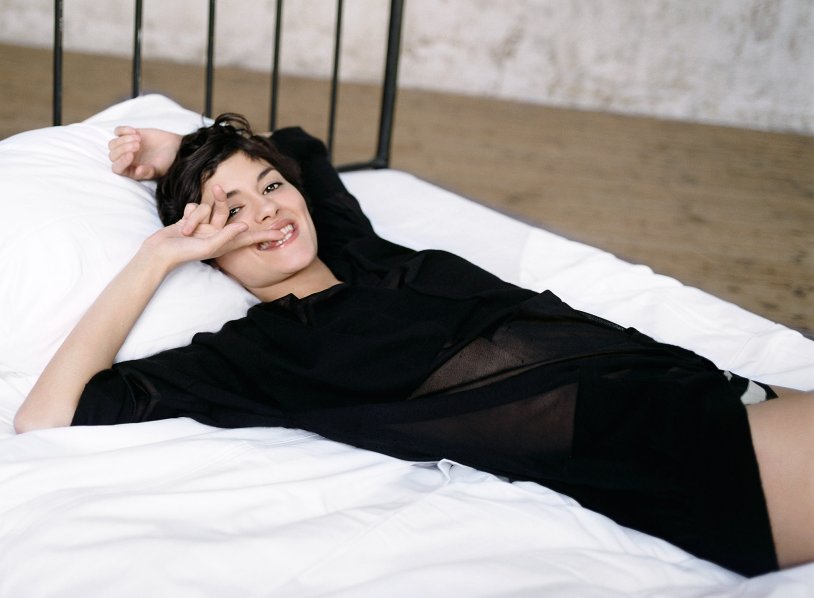 Amelie Film Bed Scene