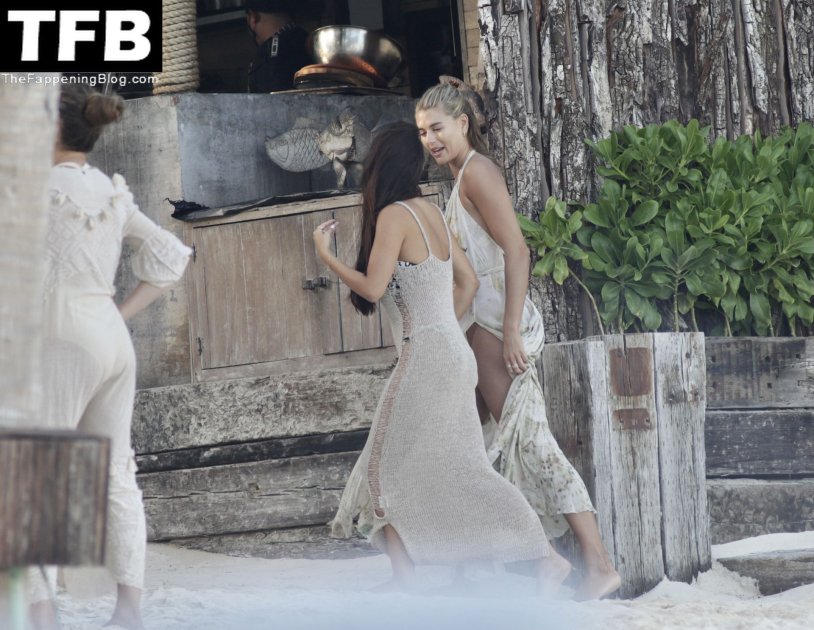 Kylie Jenner exposed