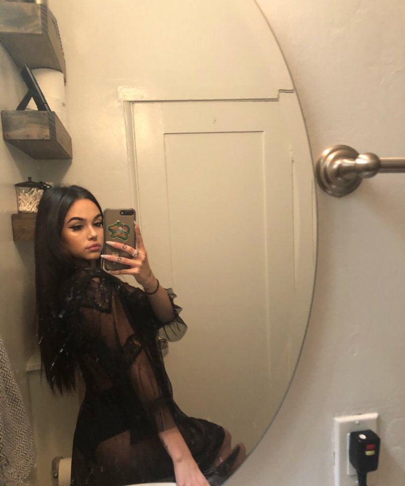 Maggie Lindemann Selfie