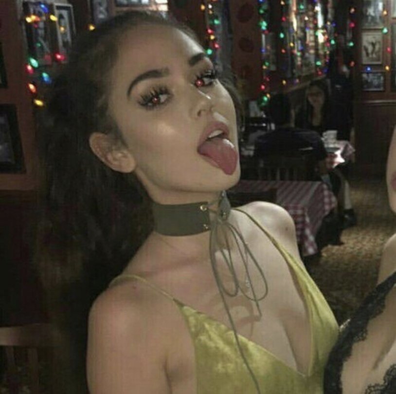 Maggie Lindemann in the shower