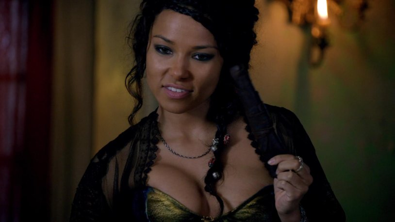 Jessica Parker Kennedy black sails