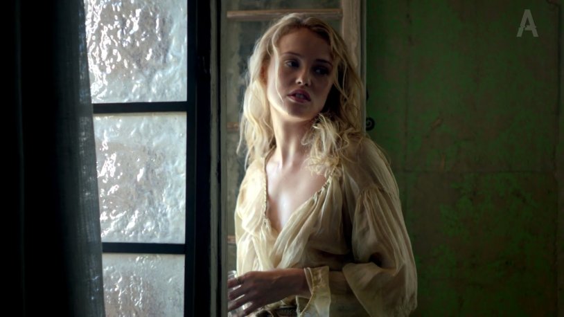 Jessica Parker Kennedy Hannah New - Black Sails