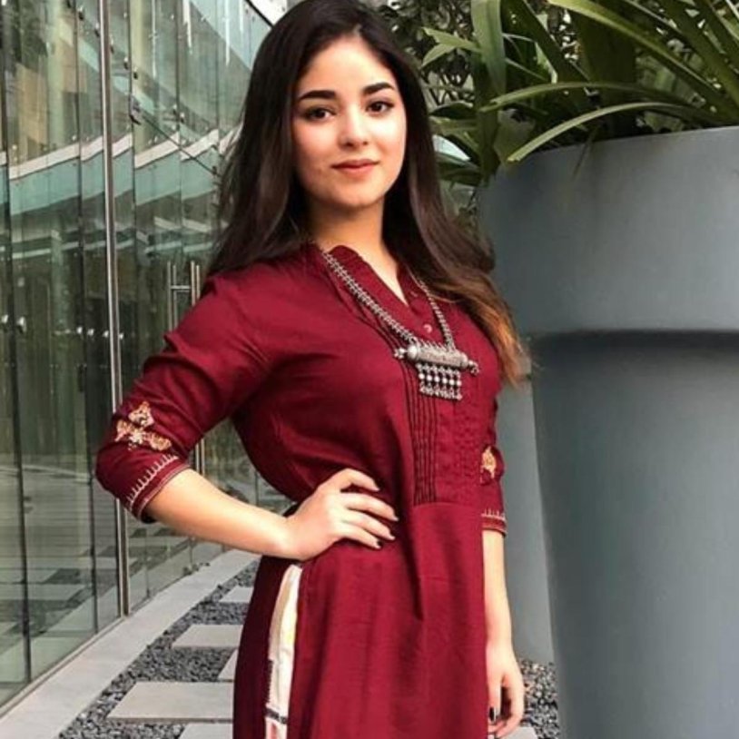 Zaira Wasim legs
