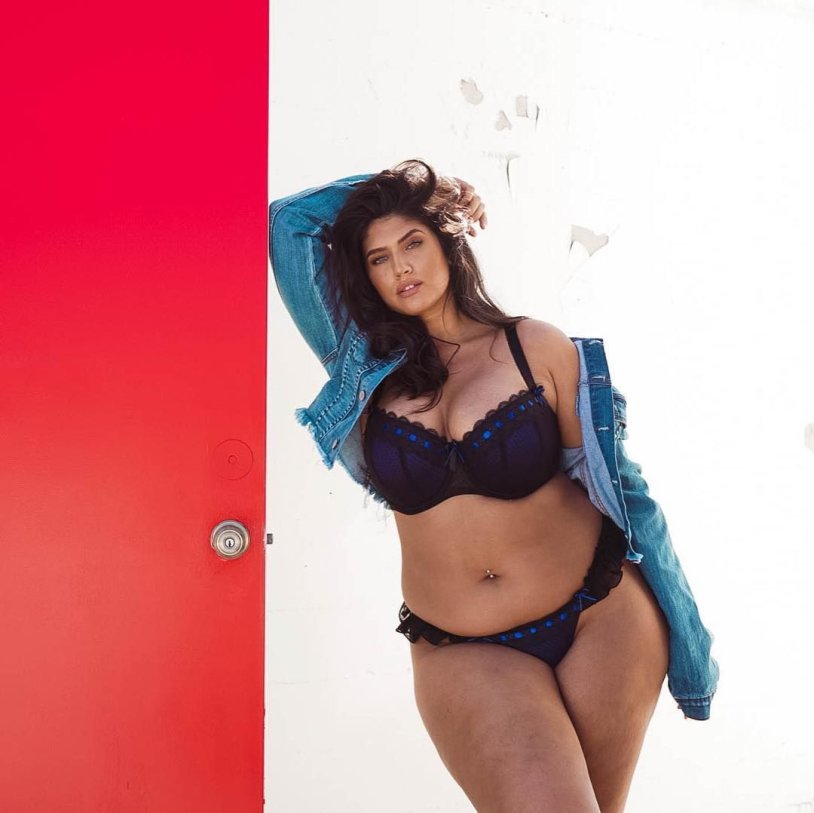 Casta Leticia is hot