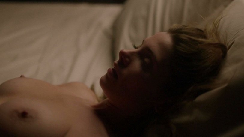 Naked Anne Hathaway Plum hackers