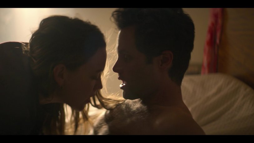 Victoria Pedretti bed scenes