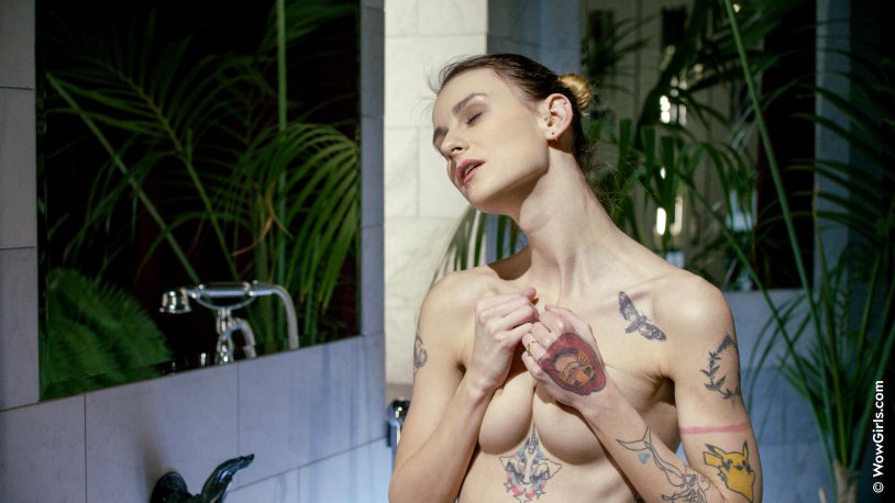 Adelle Unicorn - Skinny Small Tits Czech Loves Sex