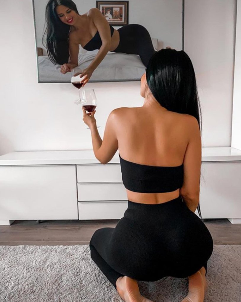 Иванна Кнолл