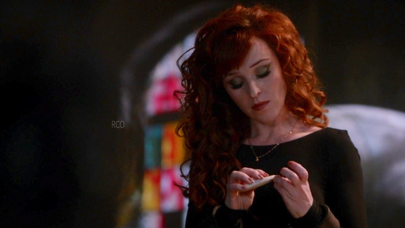 Ruth Connell and Jensen Ackles