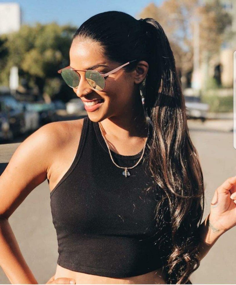 Priti Zinta in bikini