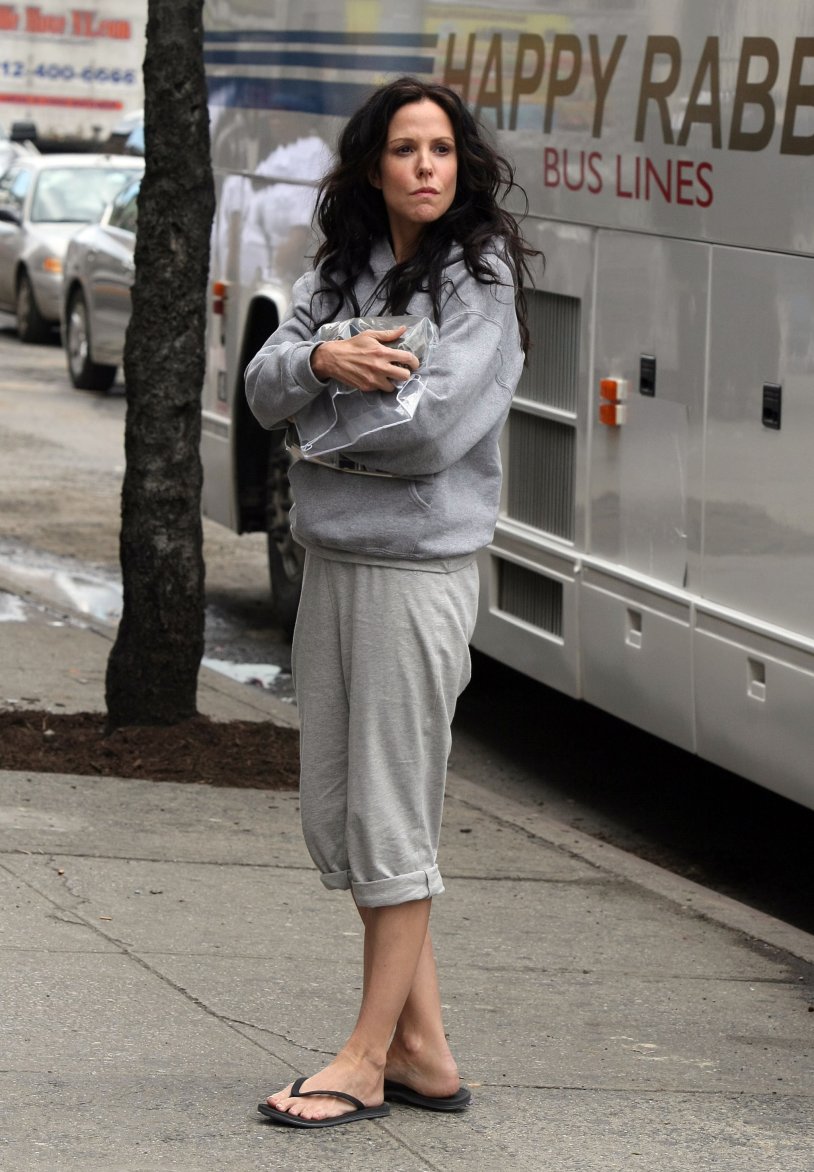 Andrea Guson barefoot