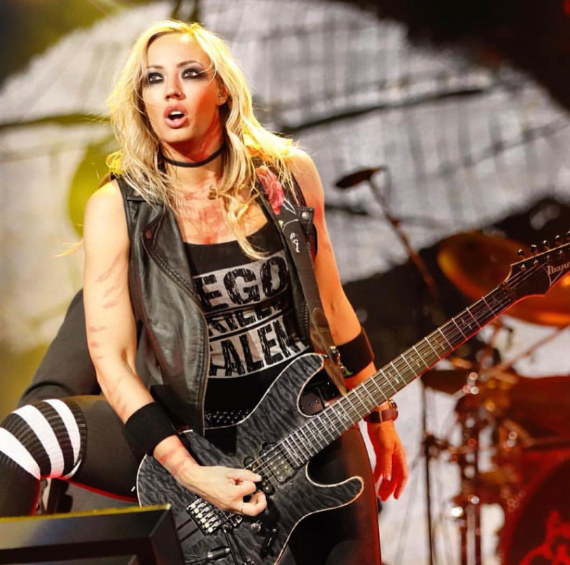 Nita Strauss is hot