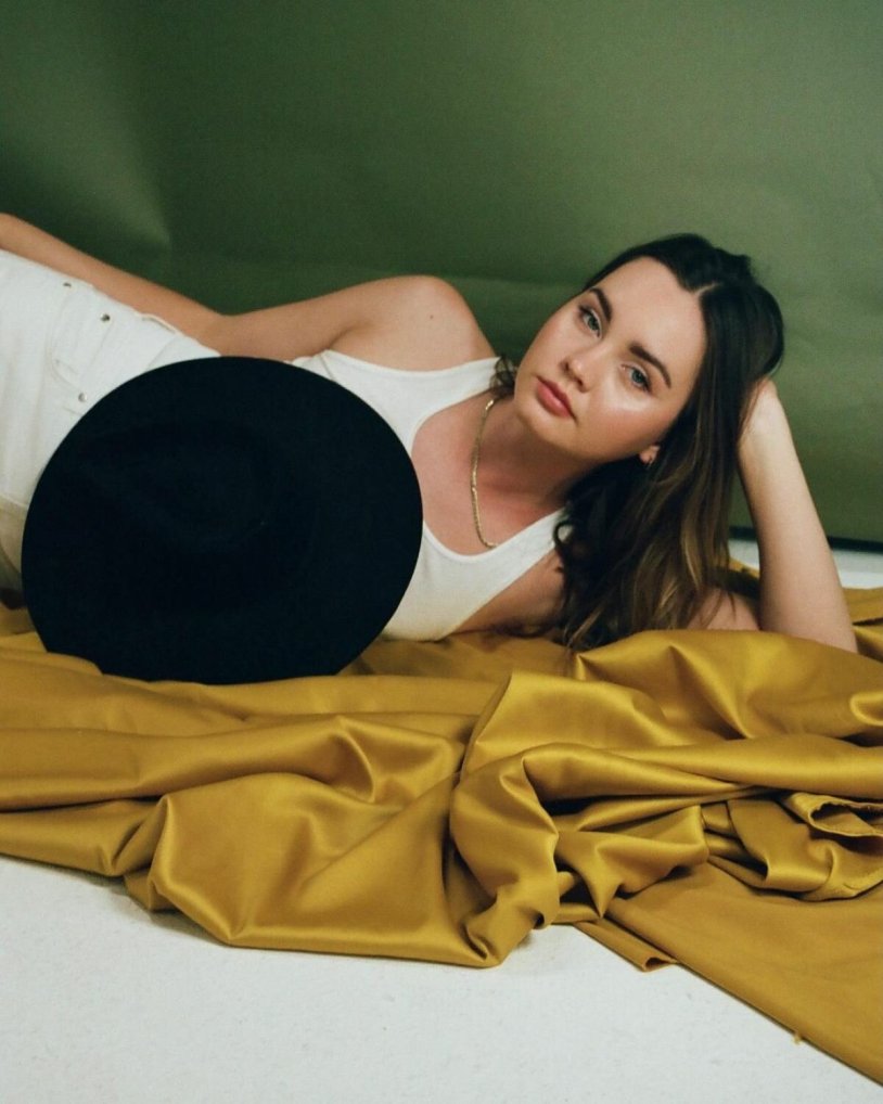 Liana Liberato 2021