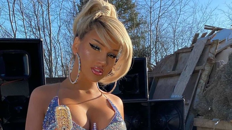 Nicolett Shi and John Sins