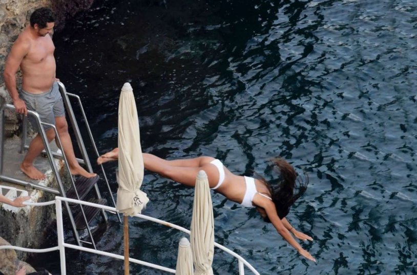 Isabelle Lucas is hot