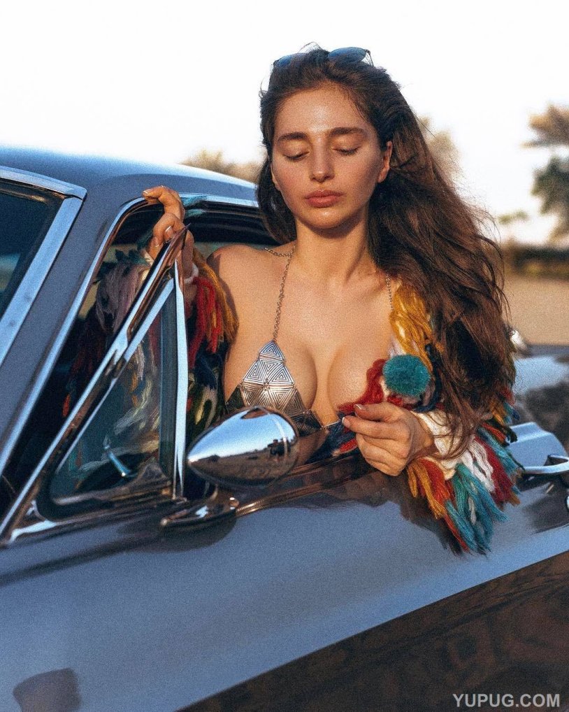 Christina Khalil Christina Khalil