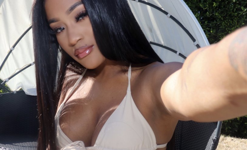 Model Andrea Bick ass mulatto