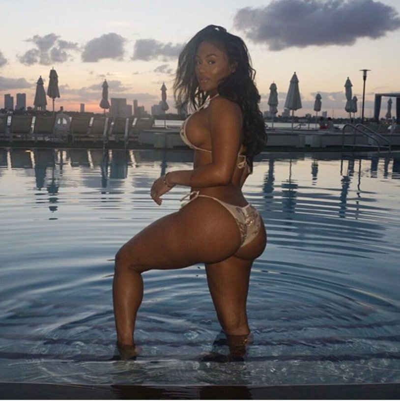 Lira Mercer Instagram Butt