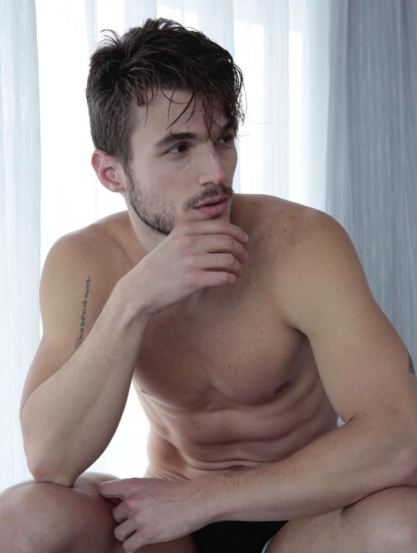 Gabriel Viyira Model