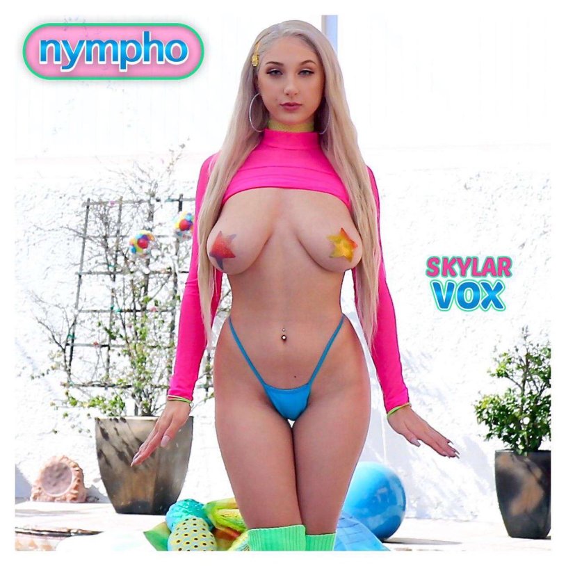 Skylar Vox Nakedapiliga Epeshova