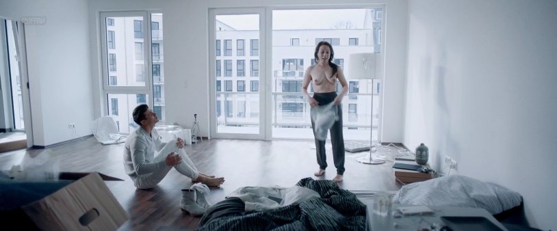 Naked Eva Lyubau / Eva Löbau