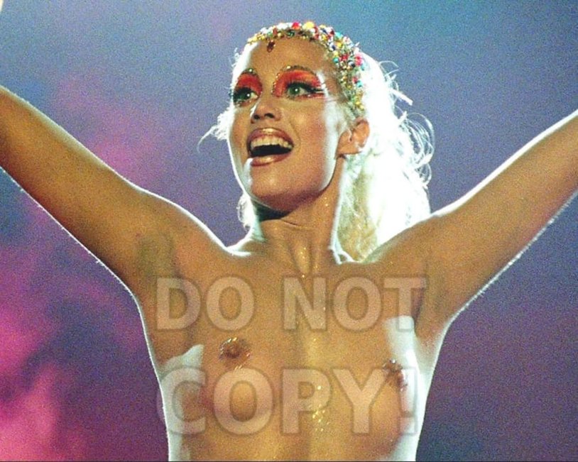 Elizabeth Berkeley 18 photos+