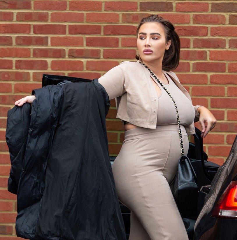 Lauren Goodger, 33) xxx