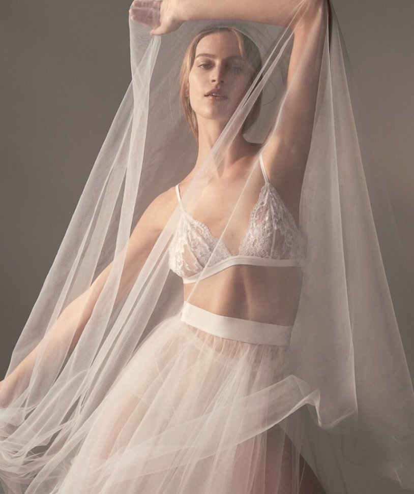 Vanessa Aksent Topless 18 +