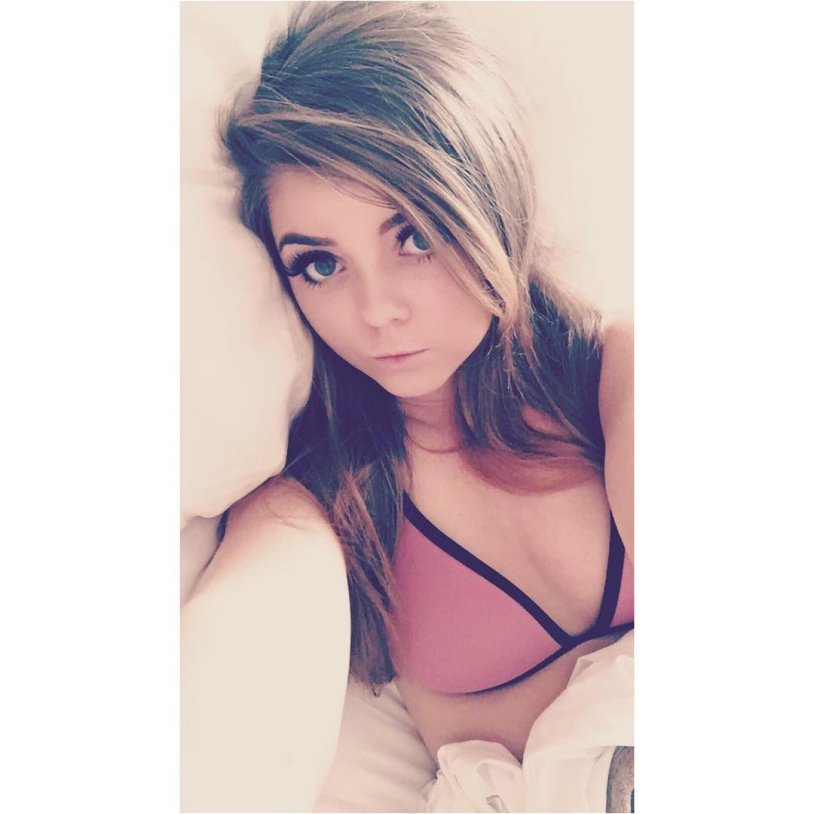 Young girls in selfie panties