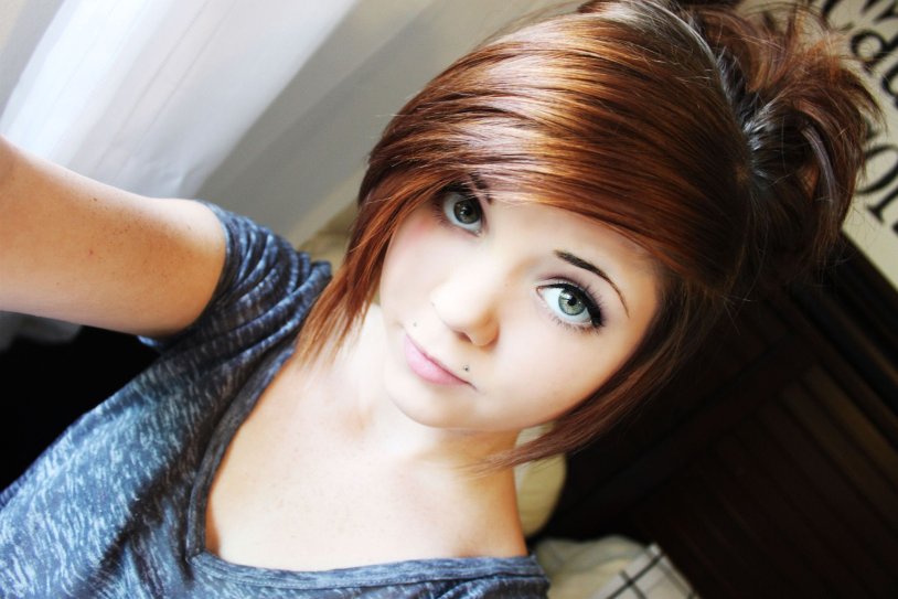 Danny Meow in Selfie linen