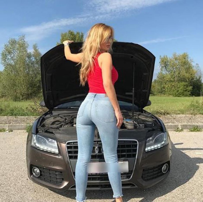 Nina Gizbrecht is hot