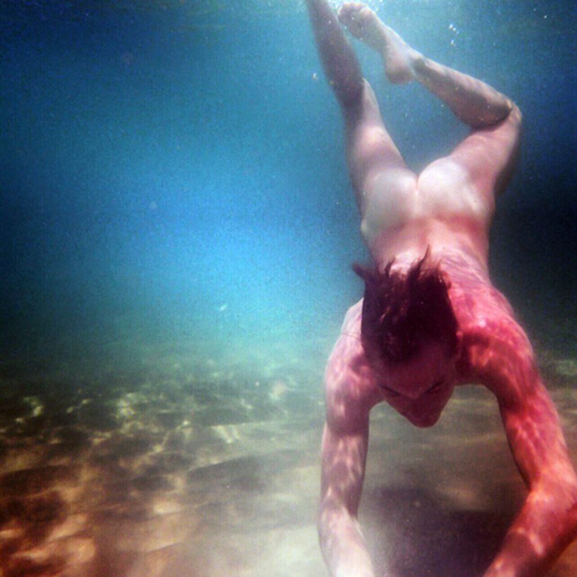 Leonardo DiCaprio Naked 1995