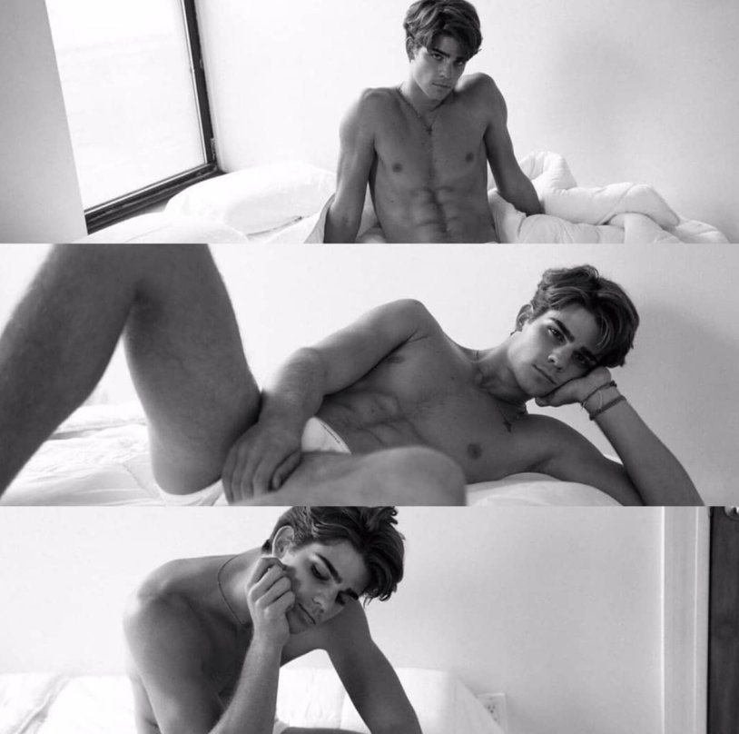 Leonardo DiCaprio Naked