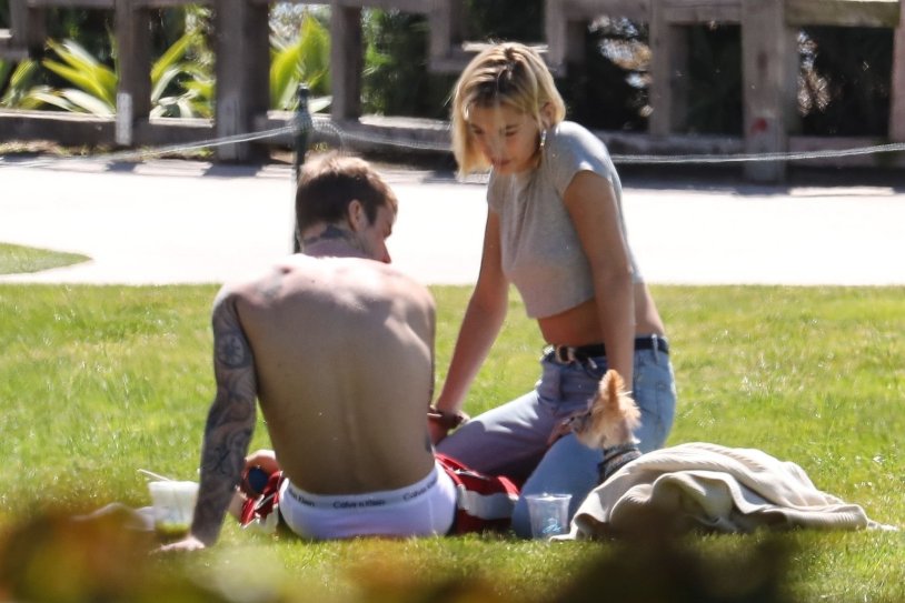 Justin Bieber Hailey Baldwin Kiss