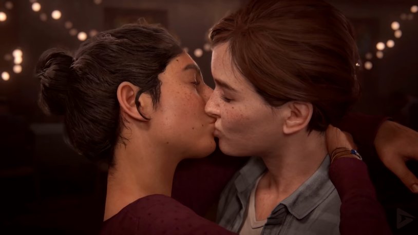 Ellie and Dina Kiss